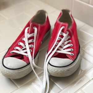 Red Converse Size 7